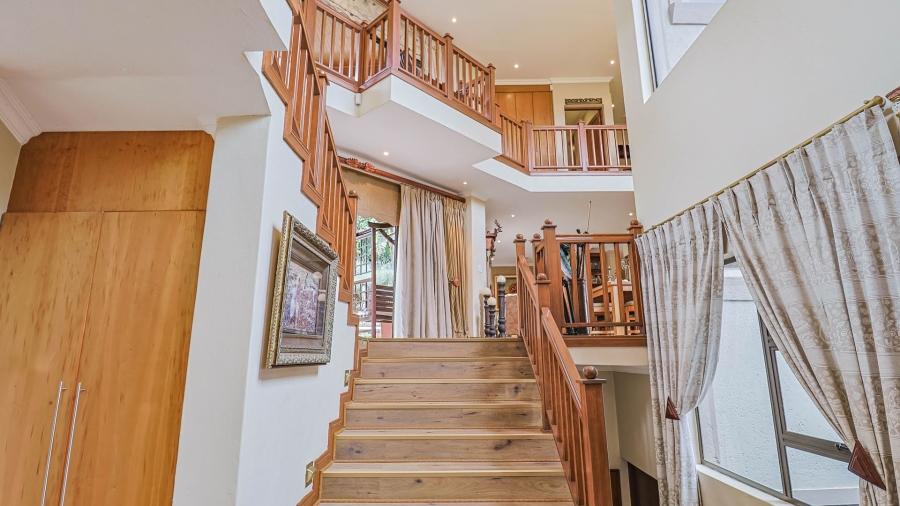 5 Bedroom Property for Sale in Birdwood Estate North West